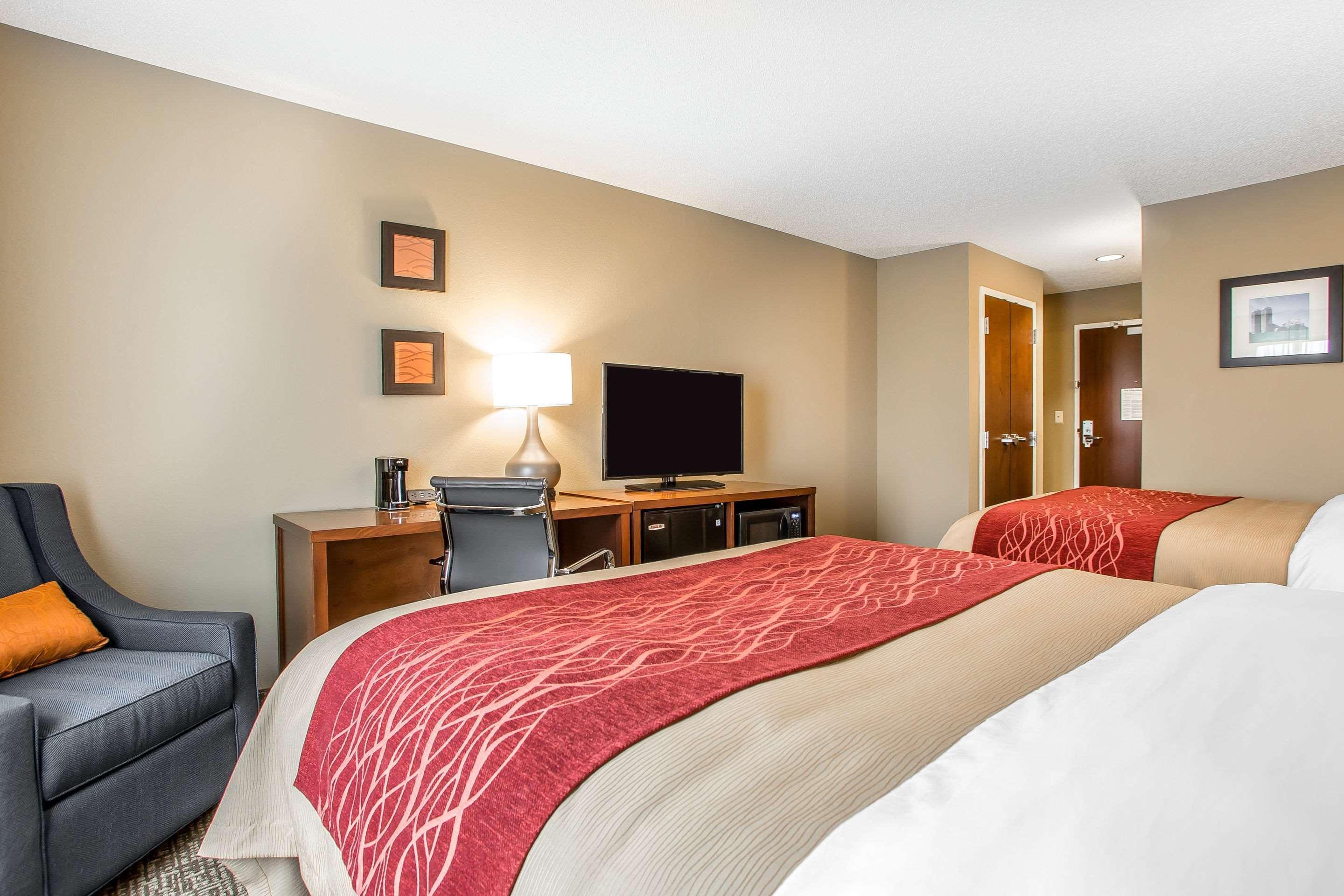 Comfort Inn Pa Turnpike - I-81 Карлайл Екстер'єр фото