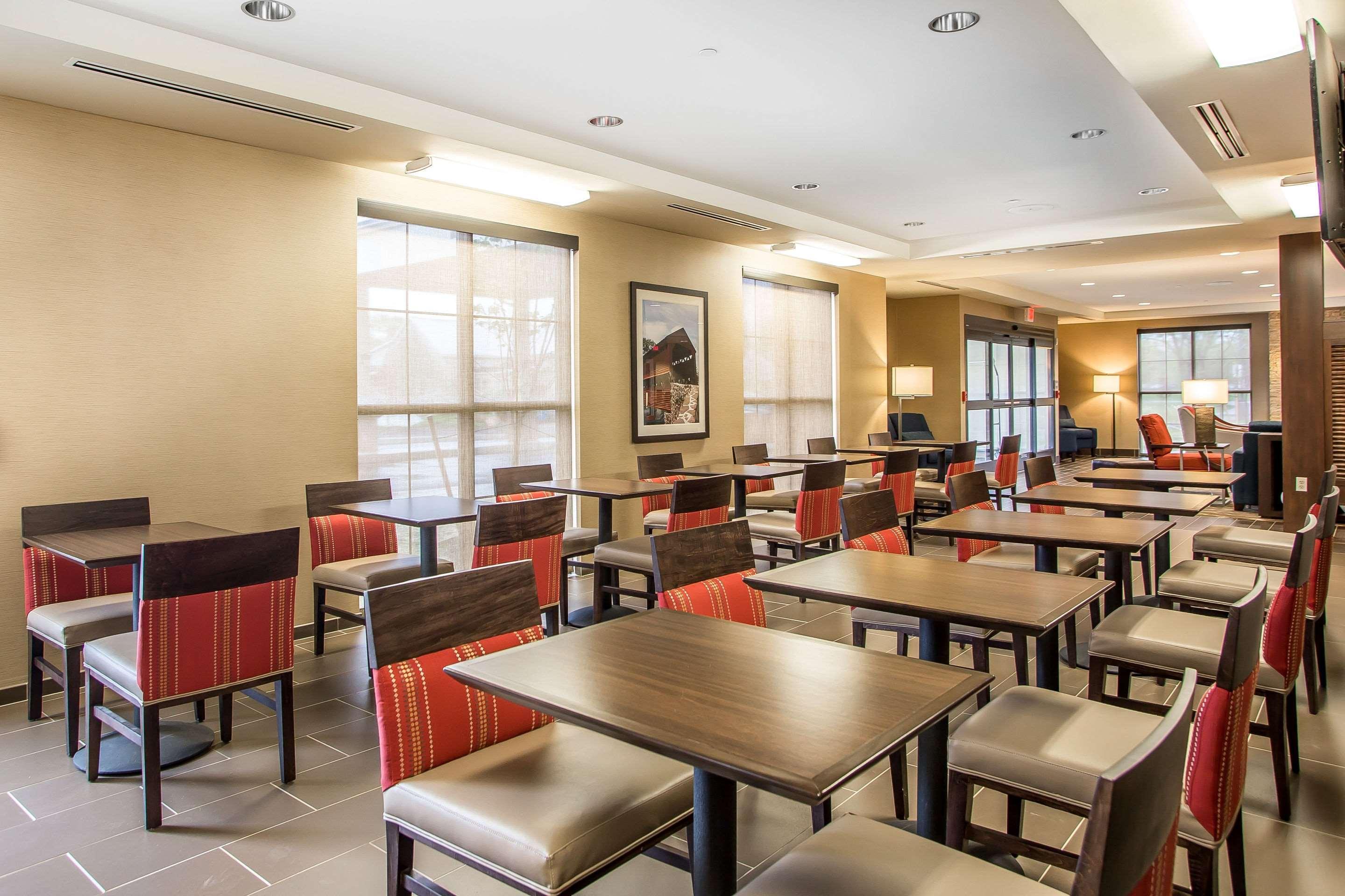 Comfort Inn Pa Turnpike - I-81 Карлайл Екстер'єр фото