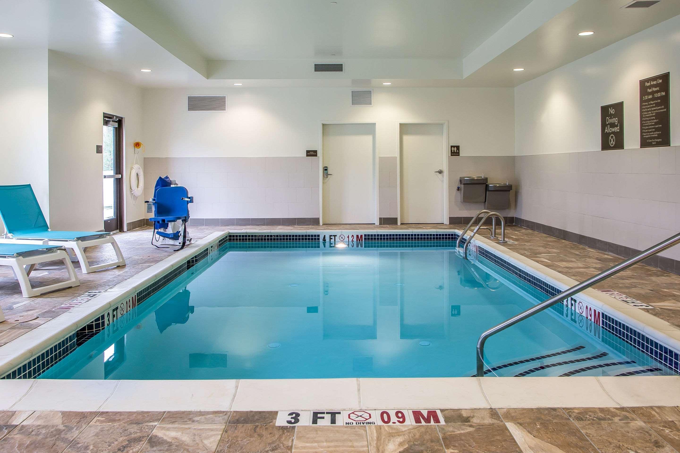 Comfort Inn Pa Turnpike - I-81 Карлайл Екстер'єр фото